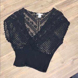 WHITE HOUSE BLACK MARKET DARLING OPEN WEAVE TOP